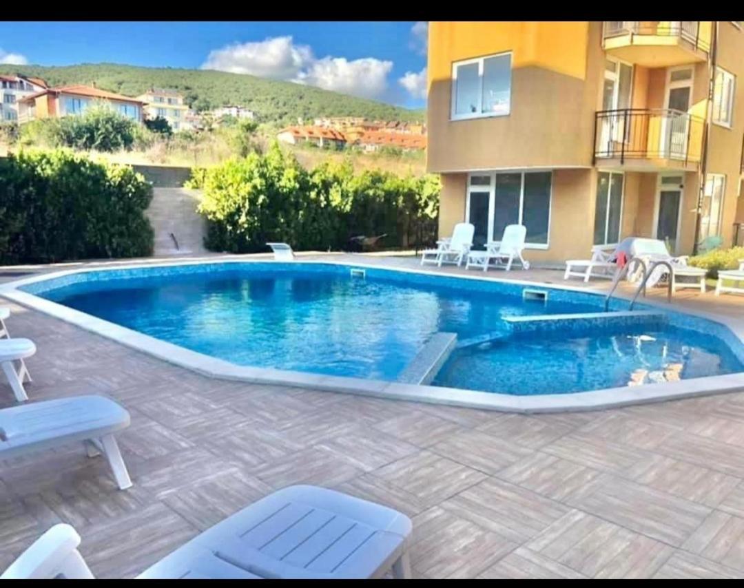 Apartment Blue Komfort Slântsjev Brjag Eksteriør bilde